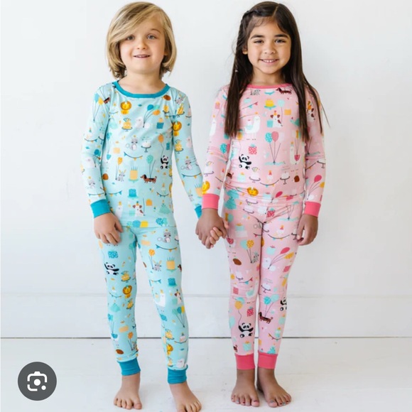 Little Sleepies Blue Party Animals Two Piece Pajama Set 12-18 Months - Picture 1 of 5